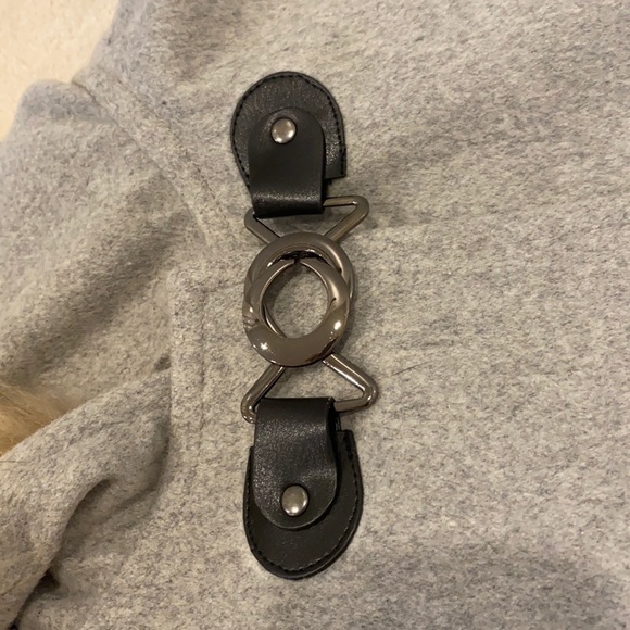 Brand new handmade grey wool cape fits size XS-L - Picture 3 of 3